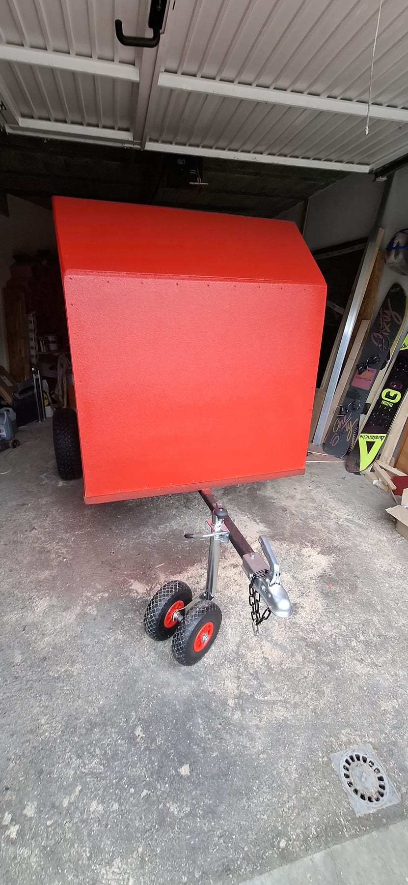 L’attelage et la roue jockey, prêts à partir